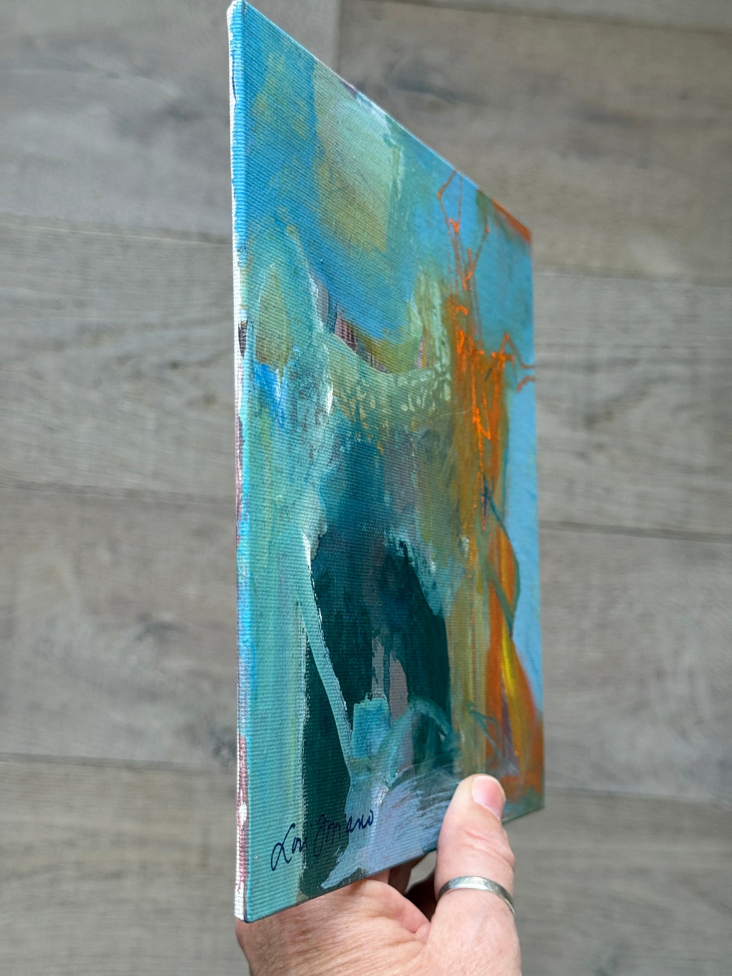 Side view to show depth of canvas panel